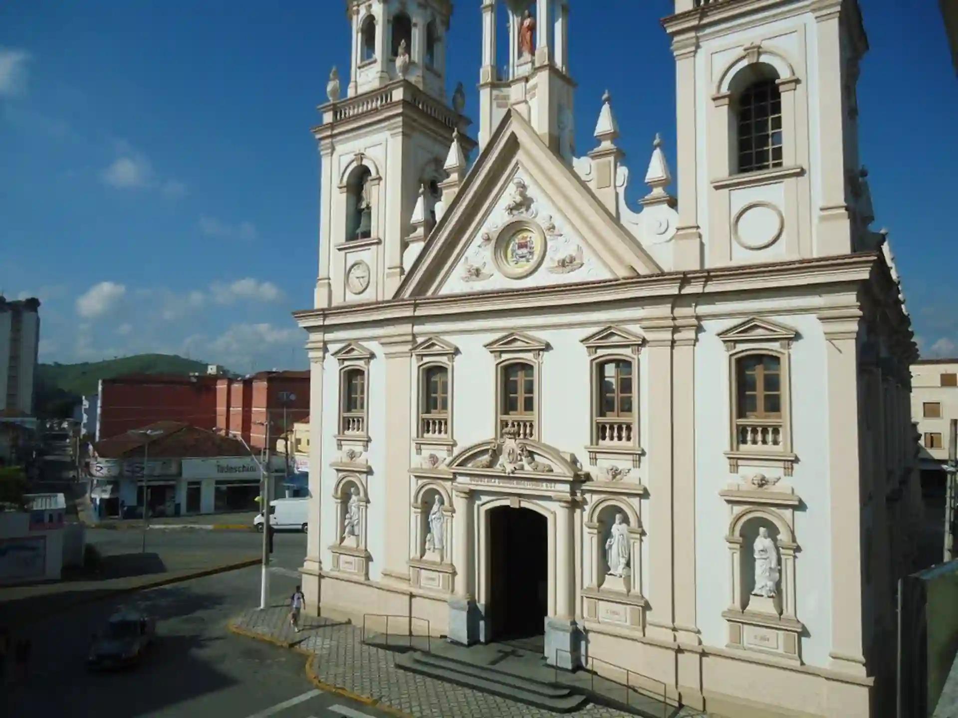 Turismo religioso em Guaratinguetá - SP - Vale da Fé